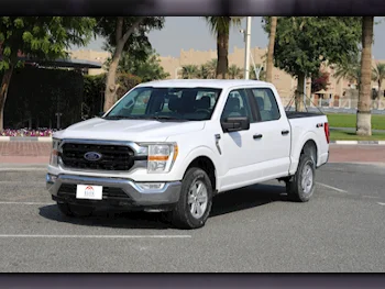 Ford  F  150 XLT  2021  Automatic  43,000 Km  8 Cylinder  Four Wheel Drive (4WD)  Pick Up  White