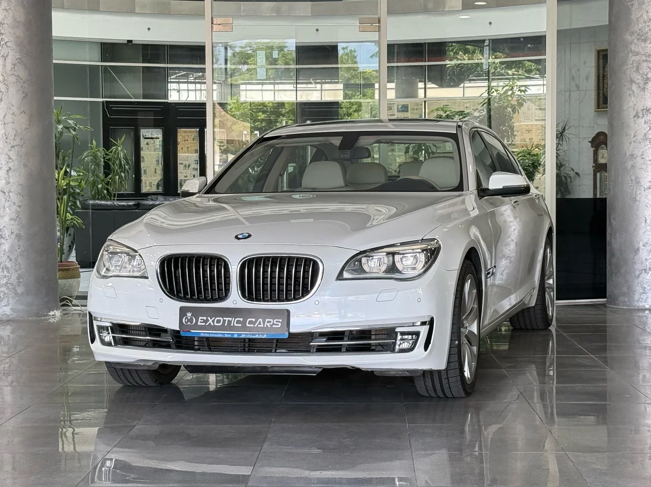 BMW  7-Series  750 Li  2014  Automatic  58,000 Km  8 Cylinder  Rear Wheel Drive (RWD)  Sedan  White