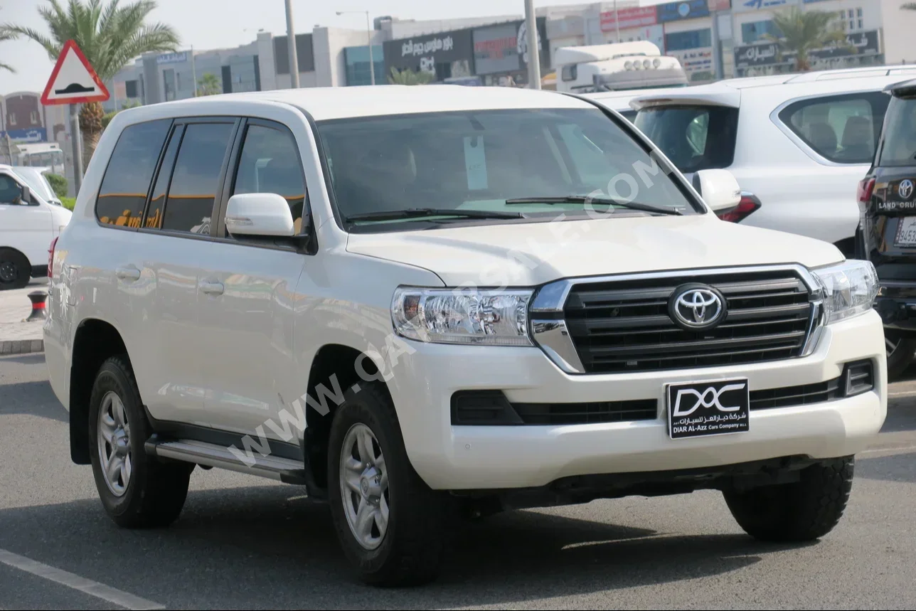 Toyota  Land Cruiser  GX  2021  Automatic  18,000 Km  6 Cylinder  Four Wheel Drive (4WD)  SUV  White