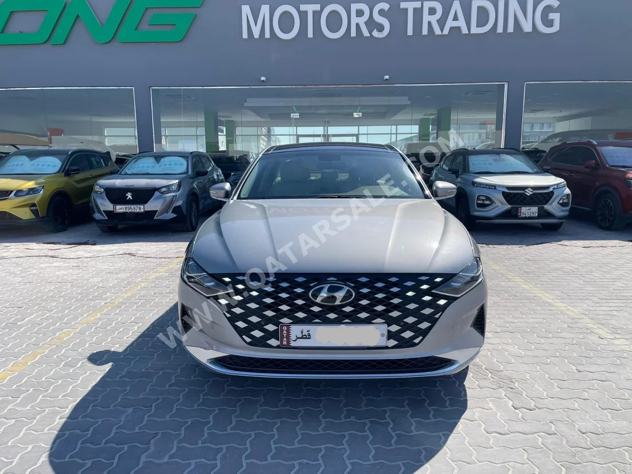 Hyundai  Azera  2023  Automatic  42,000 Km  4 Cylinder  Front Wheel Drive (FWD)  Sedan  Gray  With Warranty