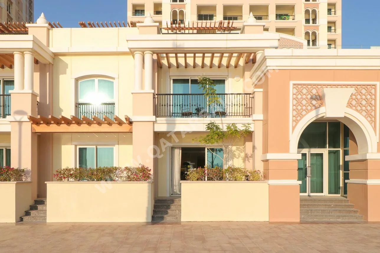 Townhouse  - Fully Furnished  - Doha  - The Pearl  - 1 Bedrooms