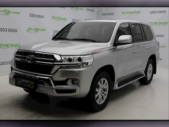 Toyota  Land Cruiser  GXR  2021  Automatic  80,000 Km  6 Cylinder  Four Wheel Drive (4WD)  SUV  Silver