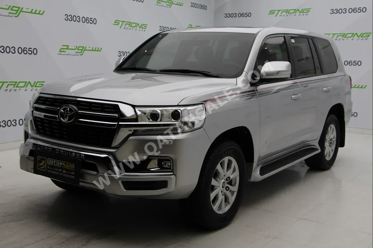 Toyota  Land Cruiser  GXR  2021  Automatic  80,000 Km  6 Cylinder  Four Wheel Drive (4WD)  SUV  Silver