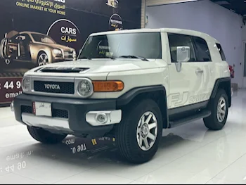 Toyota  FJ Cruiser  TRD  2016  Automatic  120,000 Km  6 Cylinder  Four Wheel Drive (4WD)  SUV  White