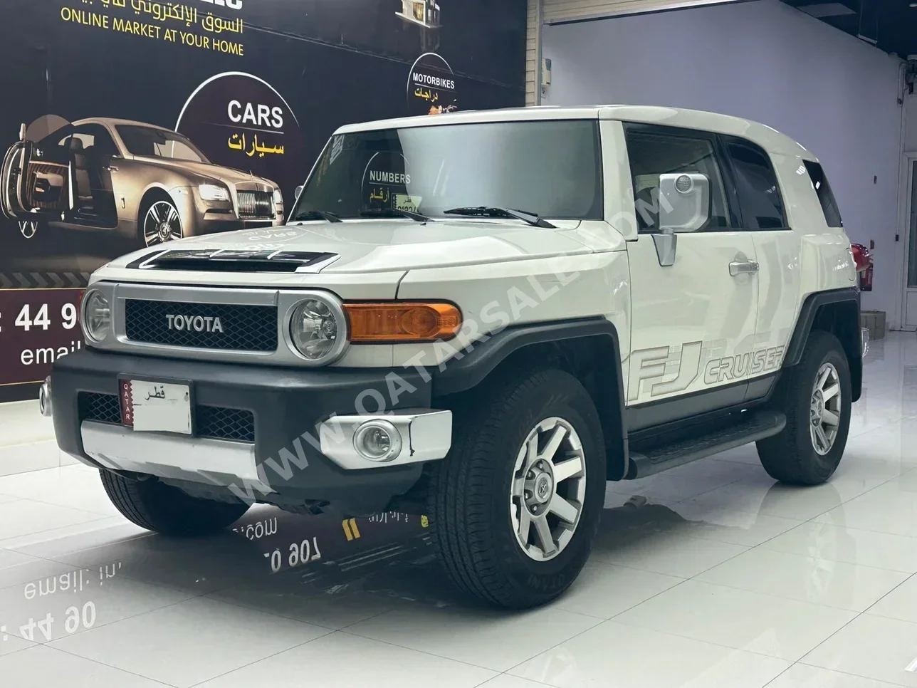 Toyota  FJ Cruiser  TRD  2016  Automatic  120,000 Km  6 Cylinder  Four Wheel Drive (4WD)  SUV  White