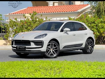 Porsche  Macan  2022  Automatic  23٬500 Km  4 Cylinder  Four Wheel Drive (4WD)  SUV  Gray Nardo