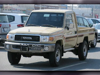 Toyota  Land Cruiser  LX  2021  Manual  21,000 Km  6 Cylinder  Four Wheel Drive (4WD)  Pick Up  Beige