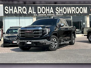 GMC  Sierra  SLT  2024  Automatic  18,000 Km  6 Cylinder  Four Wheel Drive (4WD)  Pick Up  Black  With Warranty