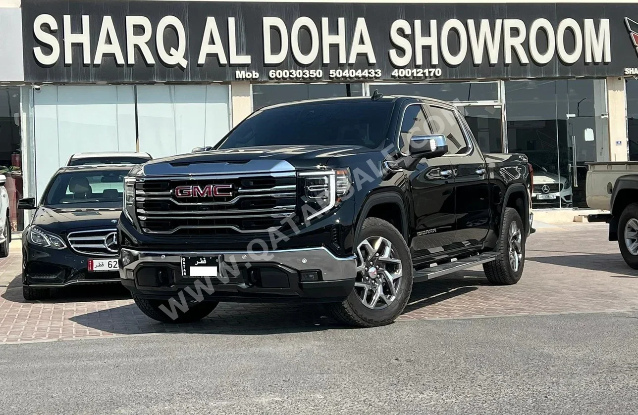 GMC  Sierra  SLT  2024  Automatic  18,000 Km  6 Cylinder  Four Wheel Drive (4WD)  Pick Up  Black  With Warranty