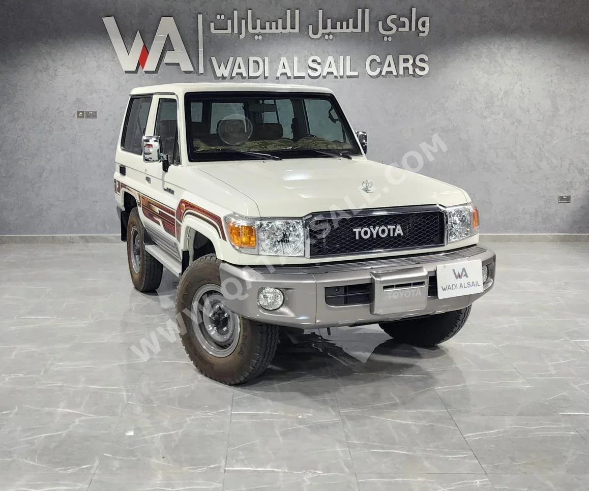 Toyota  Land Cruiser  Hard Top  2020  Manual  9,000 Km  6 Cylinder  Four Wheel Drive (4WD)  SUV  White