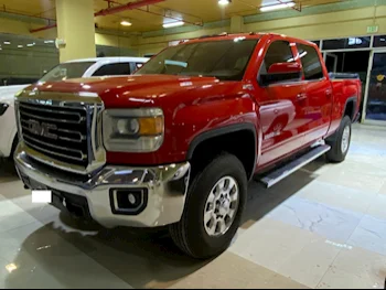 GMC  Sierra  2500 HD  2015  Automatic  280,000 Km  8 Cylinder  Four Wheel Drive (4WD)  Pick Up  Red