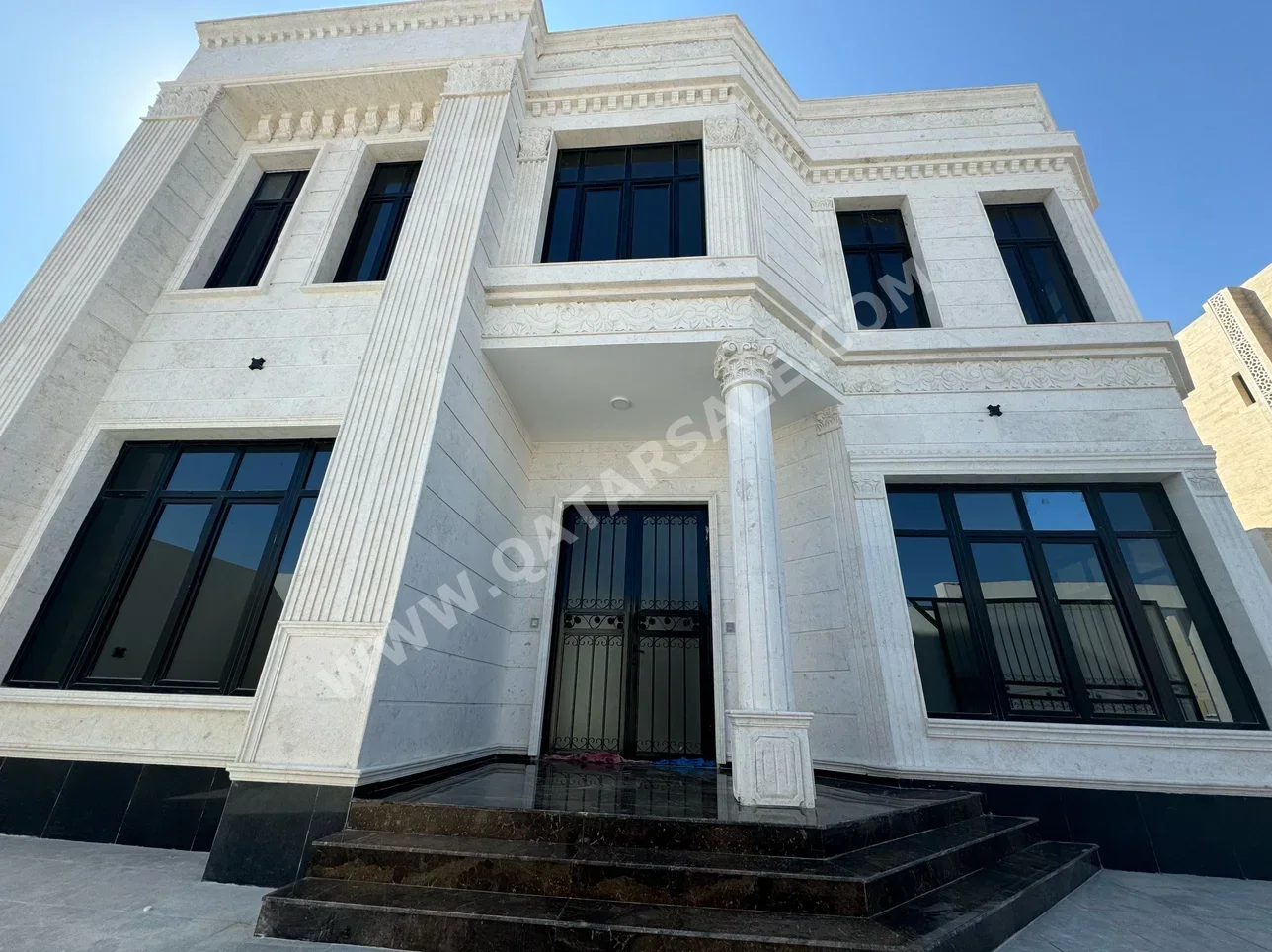 Service  - Not Furnished  - Al Rayyan  - Izghawa  - 8 Bedrooms