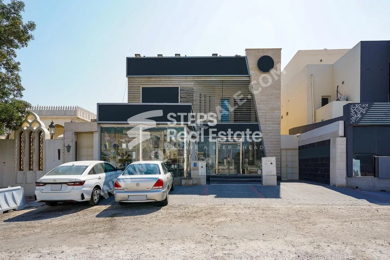 Service  - Not Furnished  - Doha  - Al Duhail  - 1 Bedrooms