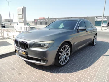 BMW  7-Series  750 Li  2012  Automatic  111,000 Km  8 Cylinder  Rear Wheel Drive (RWD)  Sedan  Gray