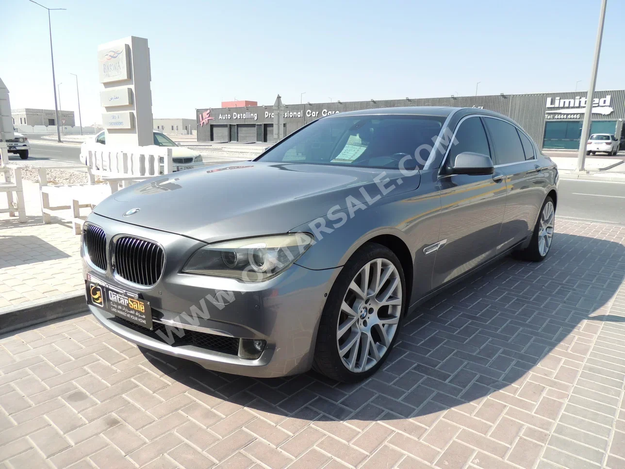 BMW  7-Series  750 Li  2012  Automatic  111,000 Km  8 Cylinder  Rear Wheel Drive (RWD)  Sedan  Gray