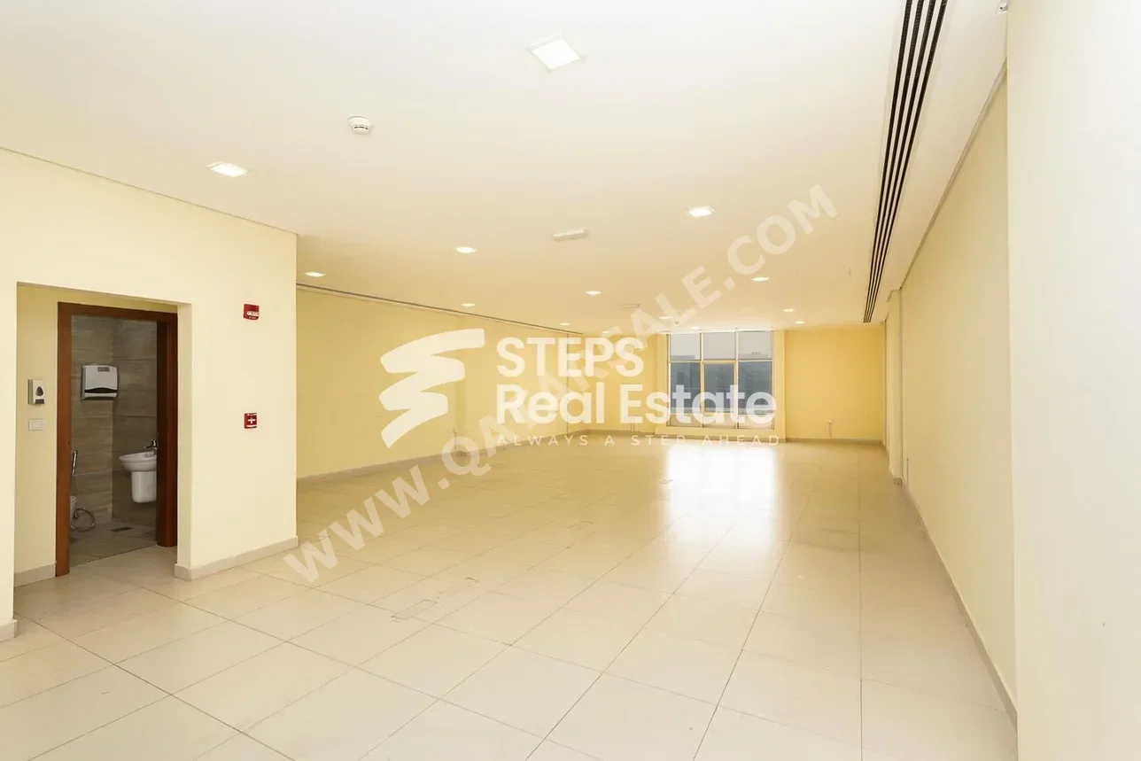 Commercial Offices - Not Furnished  - Al Rayyan  - Abu Hamour