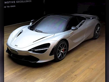 Mclaren  720  S  2022  Automatic  11,000 Km  8 Cylinder  Rear Wheel Drive (RWD)  Coupe / Sport  Silver  With Warranty