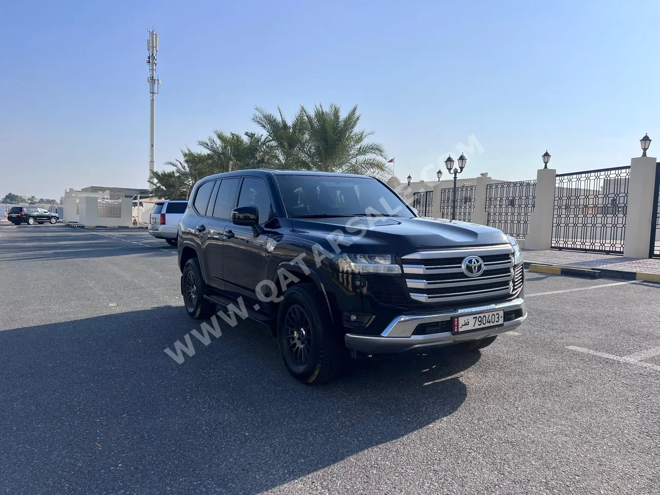  Toyota  Land Cruiser  GXR Twin Turbo  2022  Automatic  46,000 Km  6 Cylinder  Four Wheel Drive (4WD)  SUV  Black  With Warranty