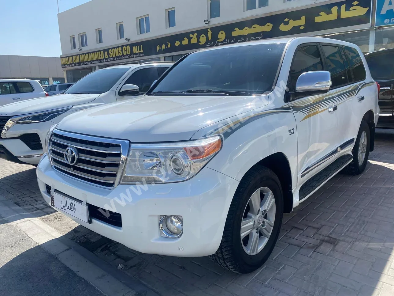  Toyota  Land Cruiser  VXR  2014  Automatic  238,000 Km  8 Cylinder  Four Wheel Drive (4WD)  SUV  White  With Warranty