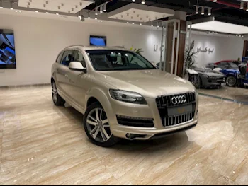 Audi  Q7  35 TFSI Quattro  2015  Automatic  80,000 Km  6 Cylinder  Four Wheel Drive (4WD)  SUV  Beige