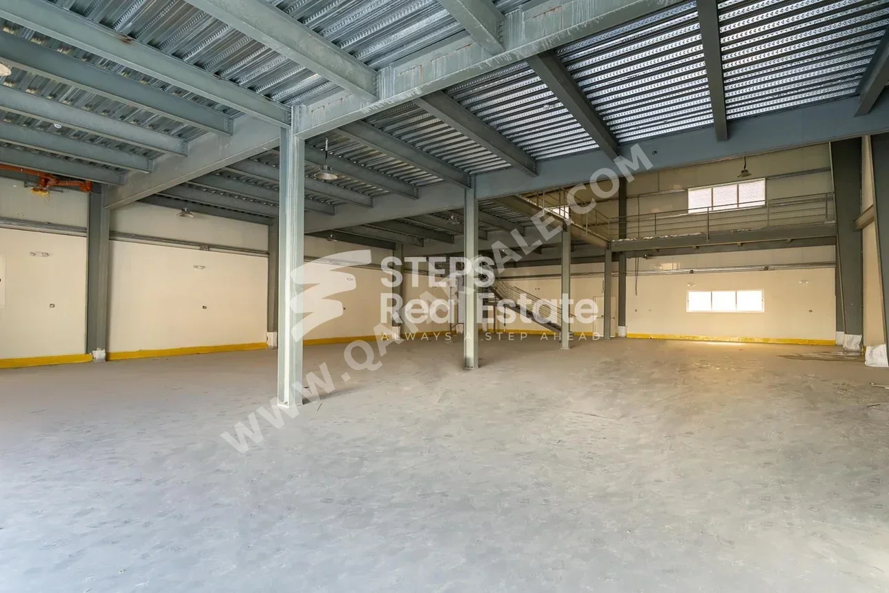 Warehouses & Stores - Al Wakrah  - Barkit Al Awamer  -Area Size: 1000 Square Meter