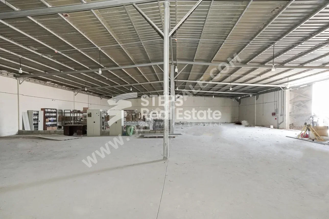 Warehouses & Stores - Al Rayyan  - Industrial Area  -Area Size: 600 Square Meter