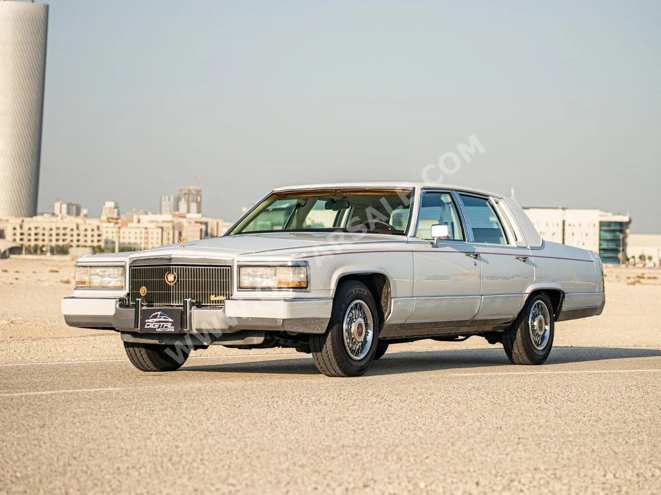 Cadillac  Fleetwood  1991  Automatic  211,000 Km  6 Cylinder  Rear Wheel Drive (RWD)  Classic  White