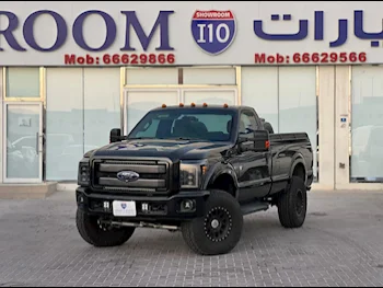 Ford  Super Duty  2015  Automatic  51,000 Km  8 Cylinder  Four Wheel Drive (4WD)  Pick Up  Black