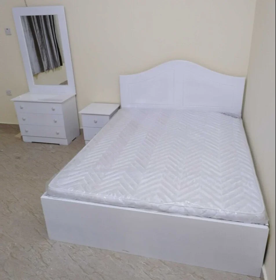 Beds - Queen  - White  - Mattress Included  - With Bedside Table