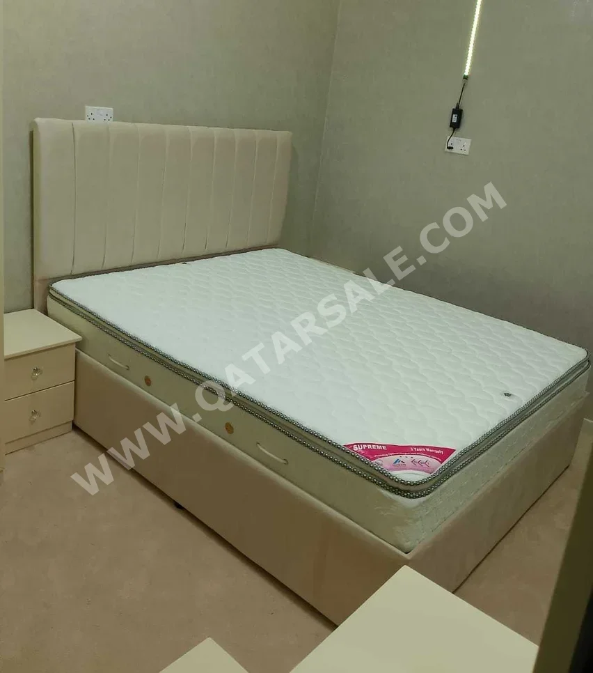 Beds - King  - Yellow  - Mattress Included  - With Bedside Table