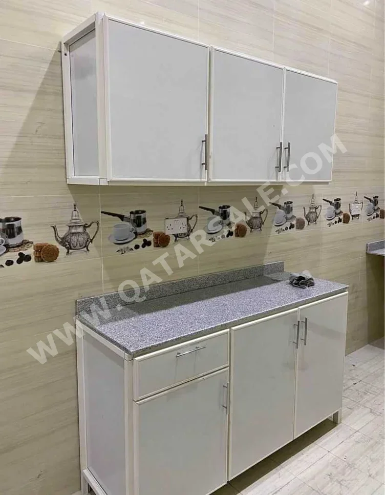 Kitchen Cabinets & Drawers - White  - Qatar