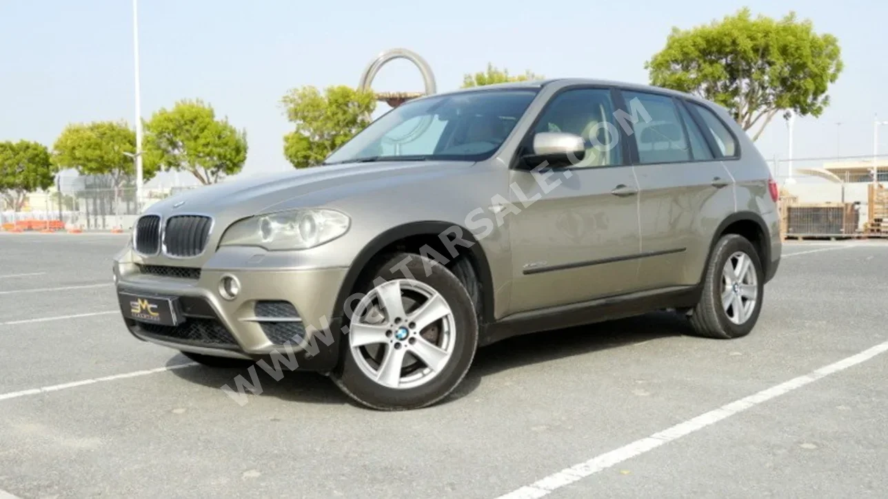 BMW  X-Series  X5  2012  Automatic  130,000 Km  6 Cylinder  All Wheel Drive (AWD)  SUV  Beige