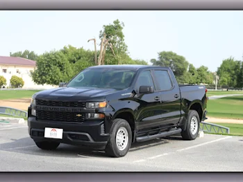 Chevrolet  Silverado  2021  Automatic  66,000 Km  8 Cylinder  Four Wheel Drive (4WD)  Pick Up  Black