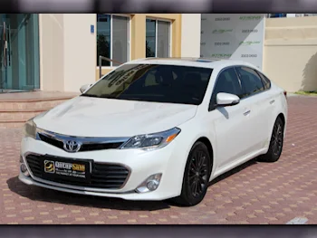 Toyota  Avalon  Limited  2014  Automatic  161,000 Km  6 Cylinder  Front Wheel Drive (FWD)  Sedan  White