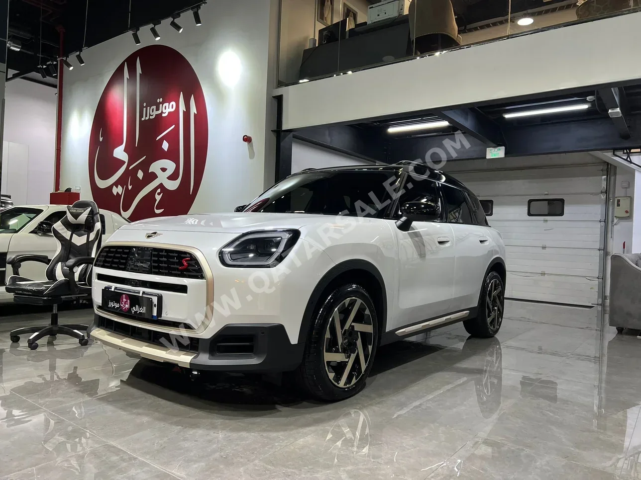  Mini  Cooper  2025  Automatic  3,000 Km  4 Cylinder  Front Wheel Drive (FWD)  Hatchback  White  With Warranty