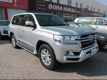 Toyota  Land Cruiser  GXR  2021  Automatic  184,000 Km  6 Cylinder  Four Wheel Drive (4WD)  SUV  Silver