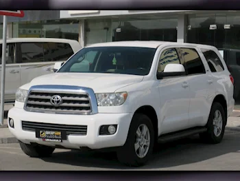 Toyota  Sequoia  SR5  2016  Automatic  165,000 Km  8 Cylinder  Four Wheel Drive (4WD)  SUV  White