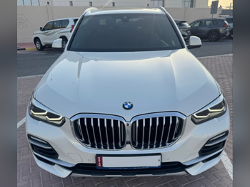 بي ام دبليو  الفئة - اكس  اكس 5 40 اي  2019  اوتوماتيك  68,000 كم  6 سلندر  دفع رباعي  اس يو في  فضي  تحت الضمان