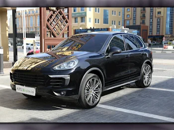 Porsche  Cayenne  S  2016  Automatic  24,000 Km  6 Cylinder  Four Wheel Drive (4WD)  SUV  Black