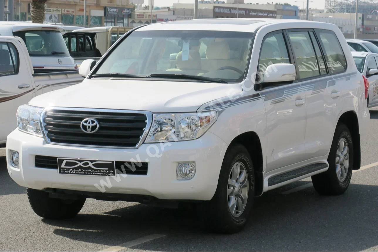 Toyota  Land Cruiser  GX  2015  Automatic  185,000 Km  6 Cylinder  Four Wheel Drive (4WD)  SUV  White  With Warranty