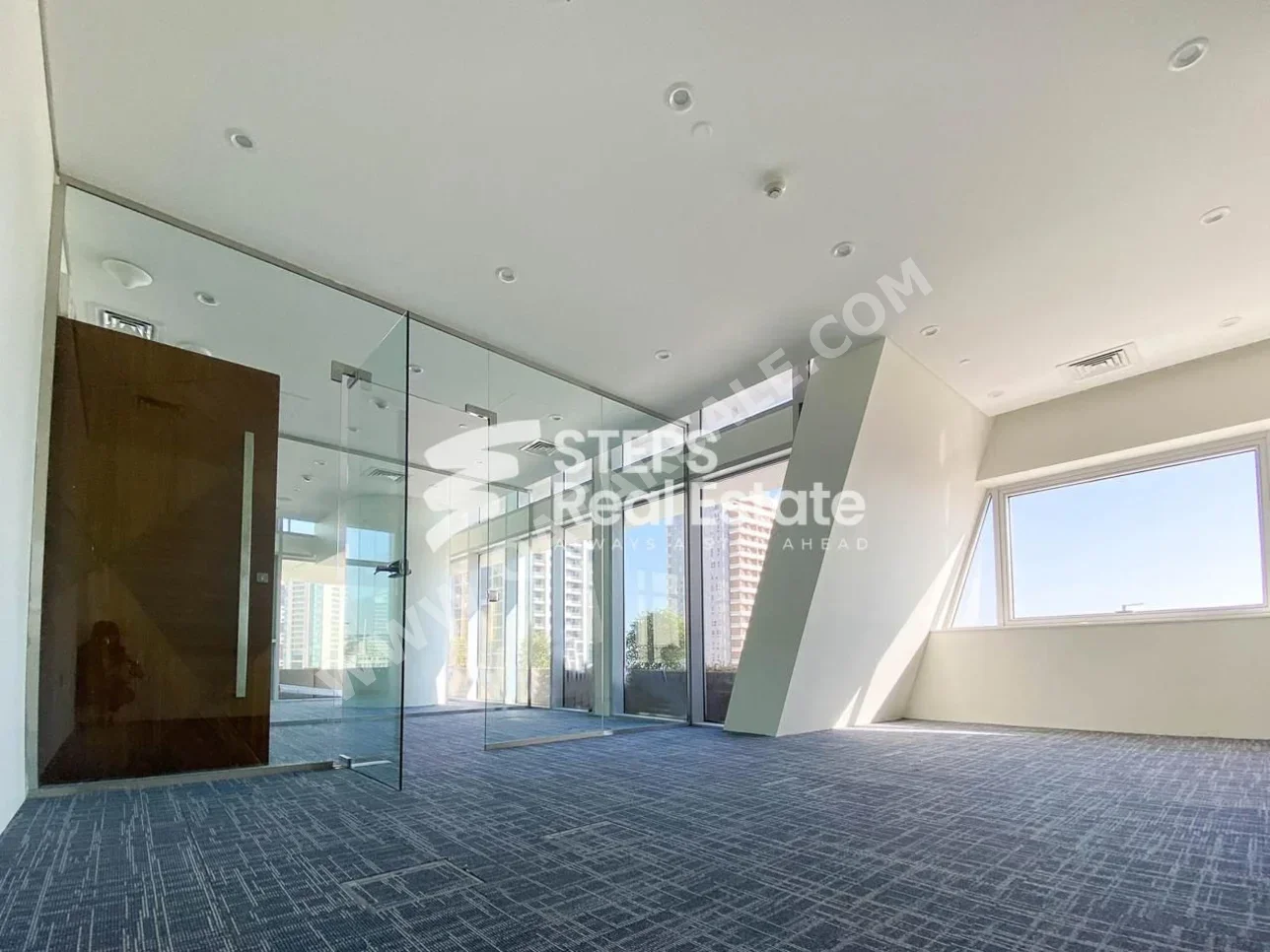 Commercial Offices - Not Furnished  - Lusail  - Marina District