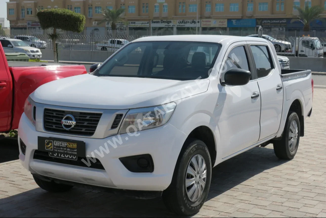 Nissan  Navara  2019  Manual  130,000 Km  4 Cylinder  Rear Wheel Drive (RWD)  Pick Up  White