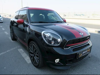 Mini  Cooper  Clubman S  2015  Automatic  65,000 Km  4 Cylinder  Front Wheel Drive (FWD)  Hatchback  Black