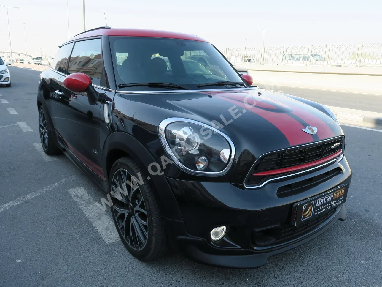 Mini  Cooper  Clubman S  2015  Automatic  65,000 Km  4 Cylinder  Front Wheel Drive (FWD)  Hatchback  Black