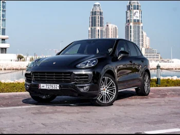 Porsche  Cayenne  GTS  2016  Automatic  80,000 Km  8 Cylinder  Four Wheel Drive (4WD)  SUV  Black