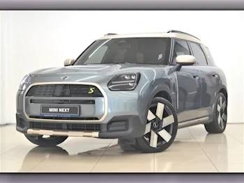 Mini  Cooper  CountryMan  2024  Automatic  189,000 Km  0 Cylinder  All Wheel Drive (AWD)  SUV  Green  With Warranty