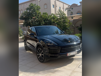 Porsche  Cayenne  S  2019  Automatic  46,000 Km  8 Cylinder  Four Wheel Drive (4WD)  SUV  Black