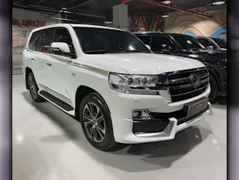 Toyota  Land Cruiser  VXR- Grand Touring S  2020  Automatic  150,000 Km  8 Cylinder  Four Wheel Drive (4WD)  SUV  White