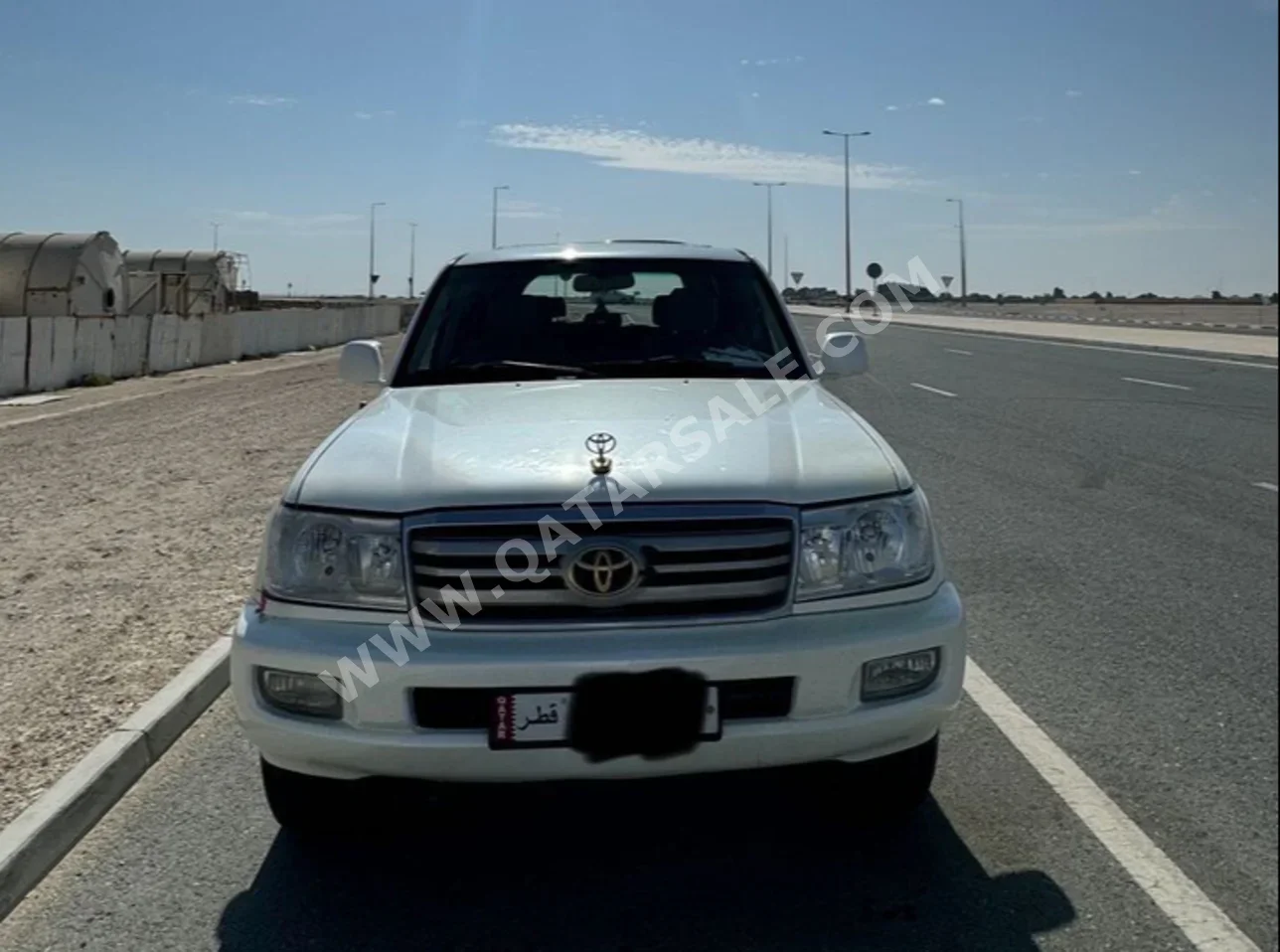 Toyota  Land Cruiser  VXR  2007  Automatic  560,000 Km  8 Cylinder  Four Wheel Drive (4WD)  SUV  White