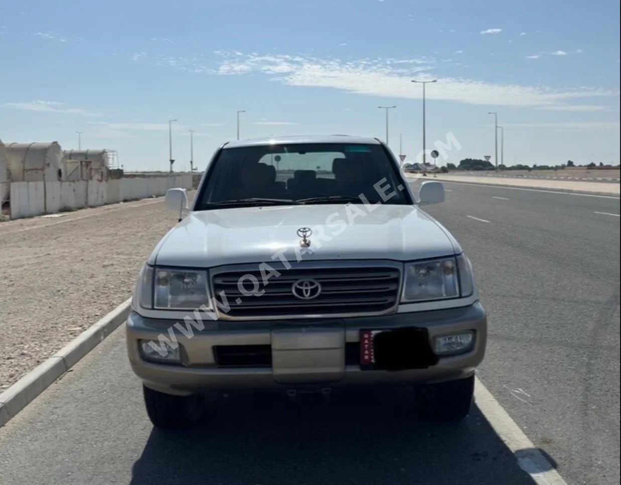 Toyota  Land Cruiser  GXR  2003  Automatic  488,000 Km  6 Cylinder  Four Wheel Drive (4WD)  SUV  White